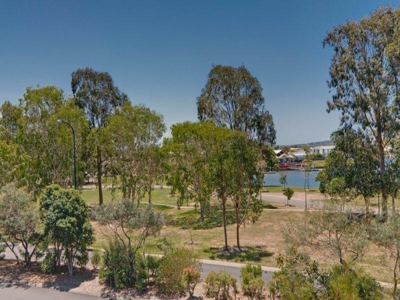 42 Pelican Waters Blvd, Pelican Waters QLD 4551