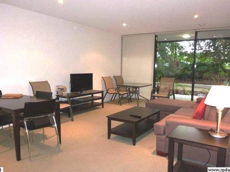 10 Pidgeon Close, West End QLD 4101