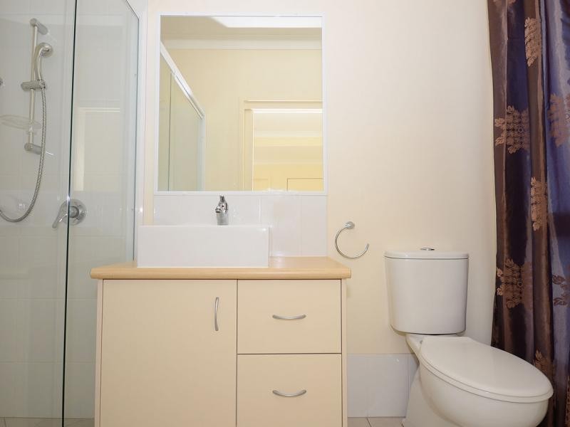 71 Elizabeth st, Urangan QLD 4655