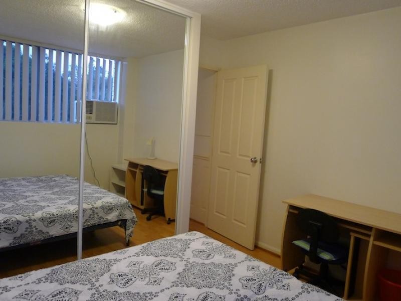 69 Burlington Street, East Brisbane QLD 4169