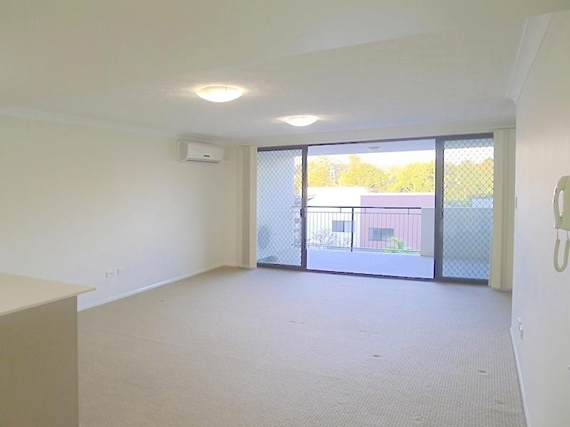 35 Hamilton Road, Moorooka QLD 4105