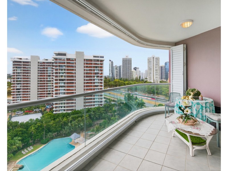 ID:3783432/12 Commodore Drive, Surfers Paradise QLD 4217