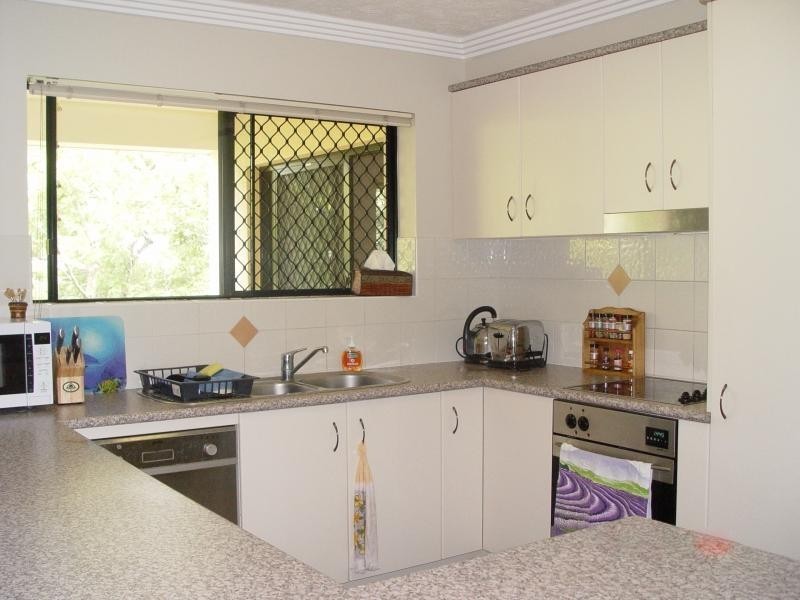 325 Hawthorne Road, Hawthorne QLD 4171