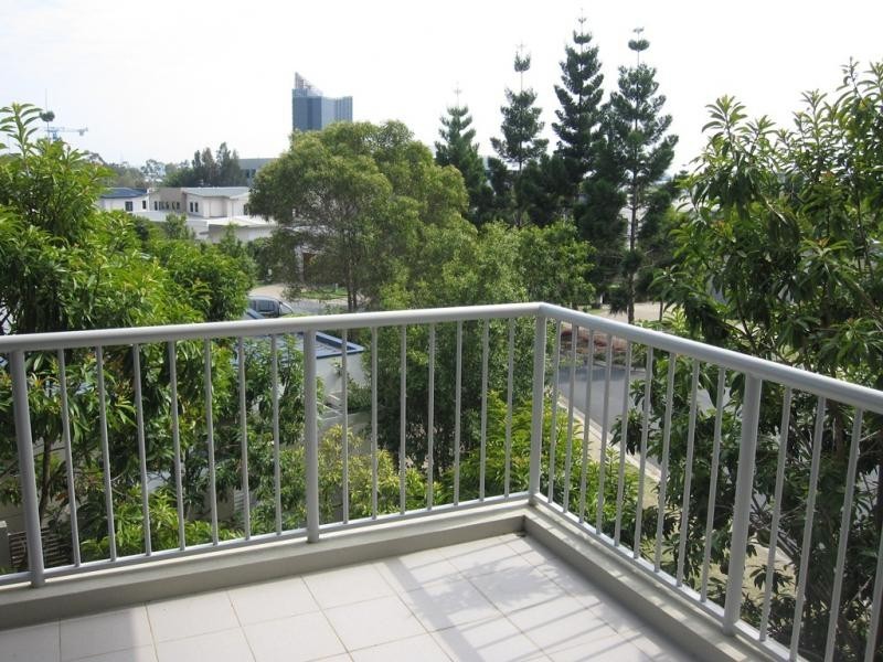 21 Arbour Avenue, Robina QLD 4226