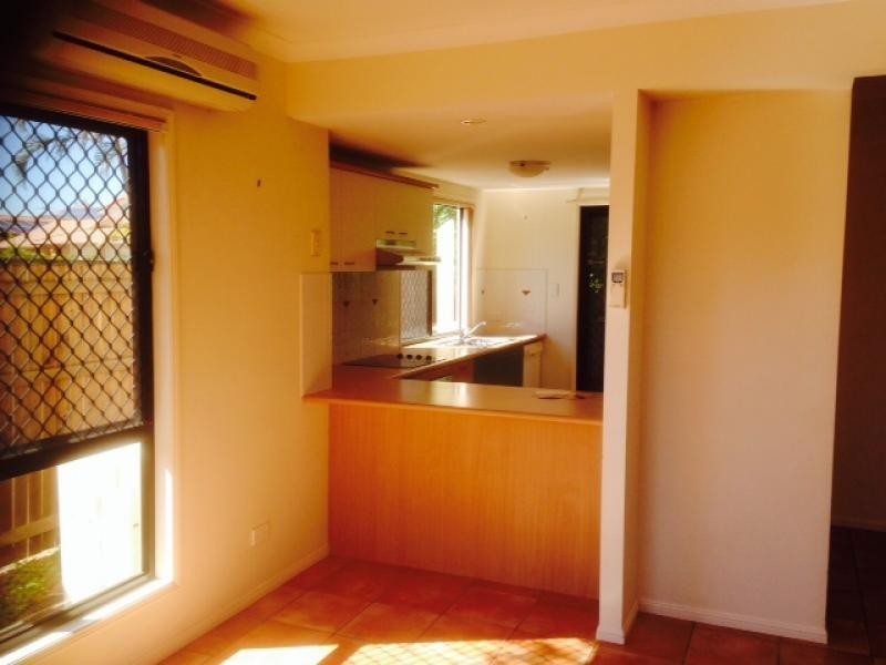 52 daw rd, Runcorn QLD 4113