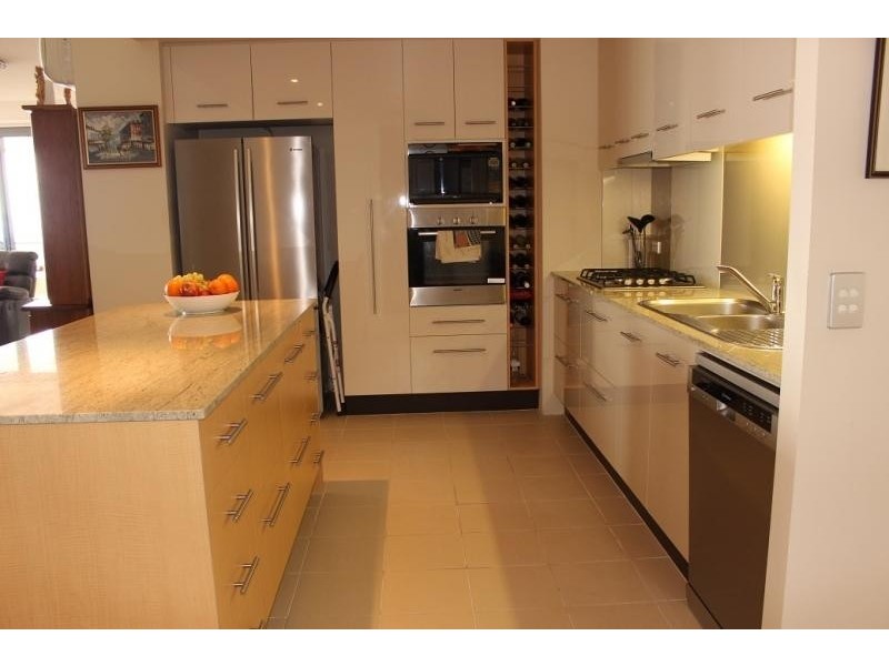 105 Scarborough Street, Southport QLD 4215