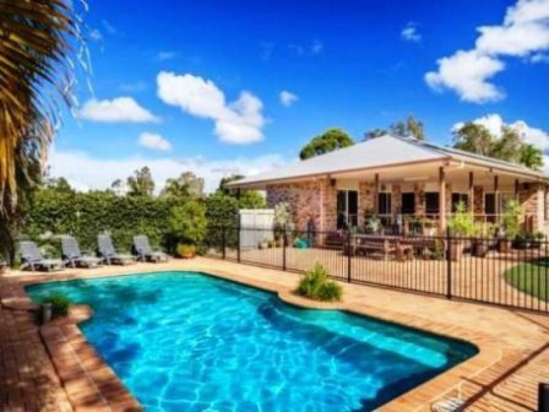 17 Sandalwood Drive, Wondunna QLD 4655