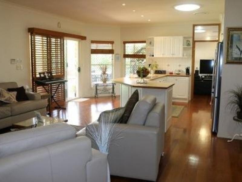17 Sandalwood Drive, Wondunna QLD 4655