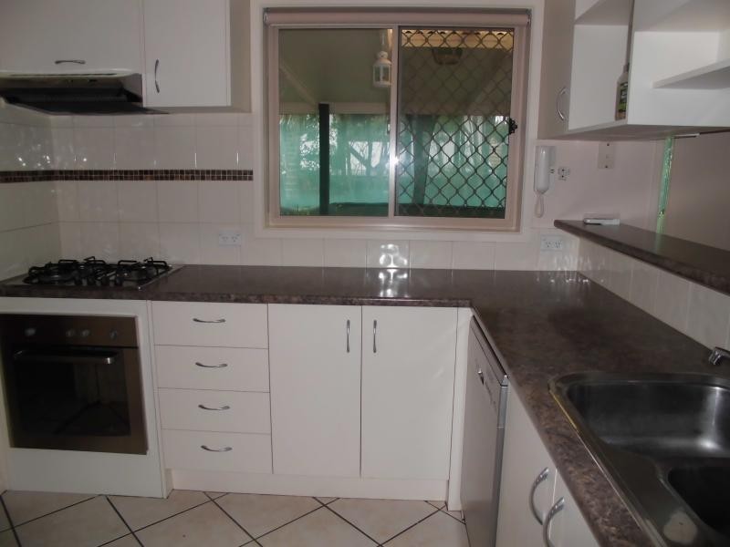 77 Nursery Ave, Runcorn QLD 4113