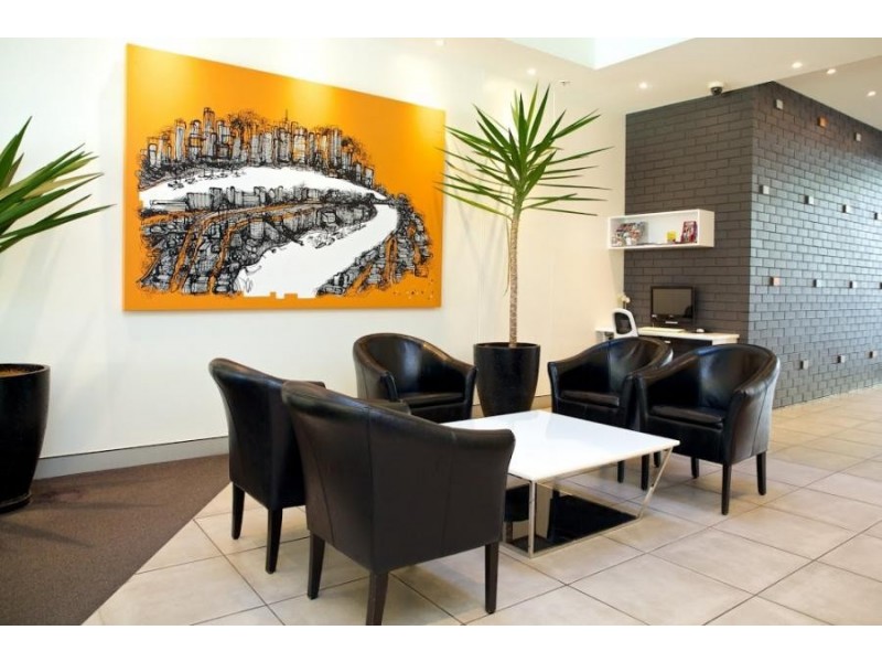 170 Leichhardt Street, Spring Hill QLD 4000