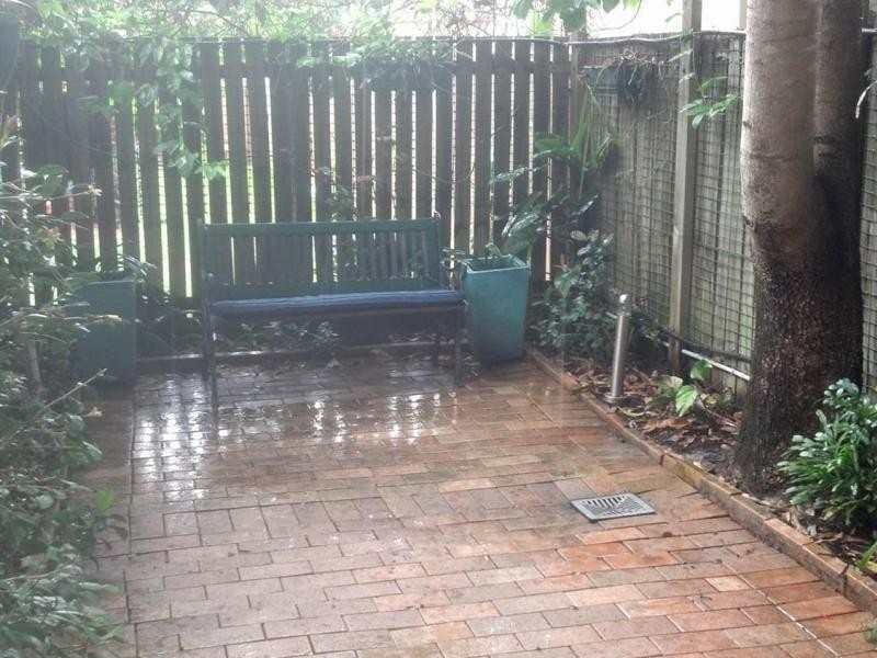 9 Santa Cruz Blvd, Clear Island Waters QLD 4226