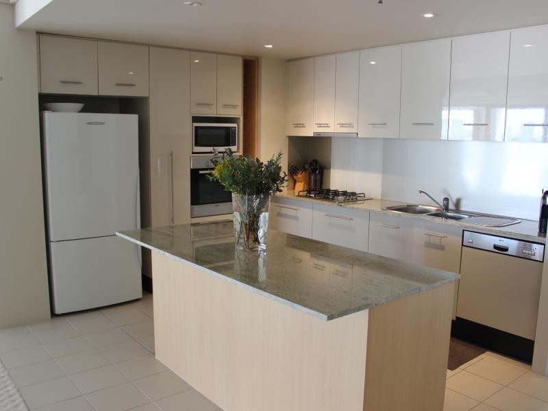 105 Scarborough Street, Southport QLD 4215