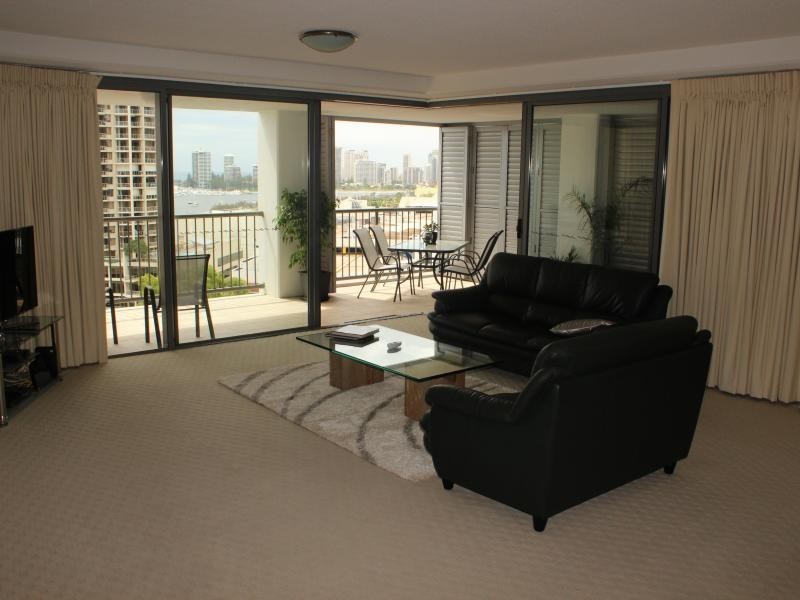 105 Scarborough Street, Southport QLD 4215