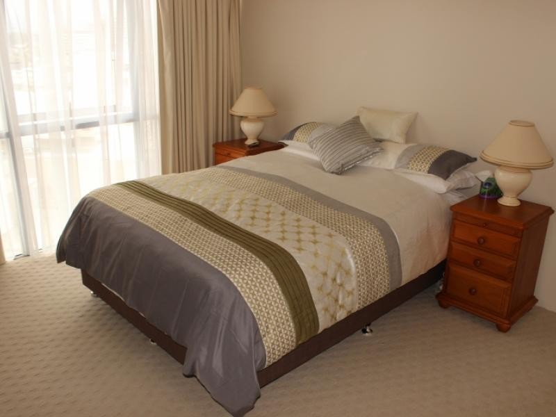 105 Scarborough Street, Southport QLD 4215