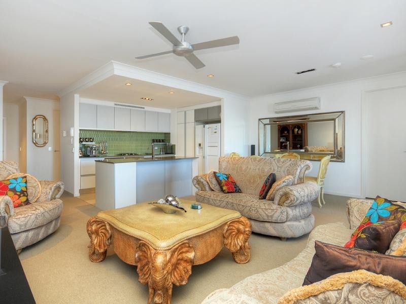 3030 Boulevard, Carrara QLD 4211