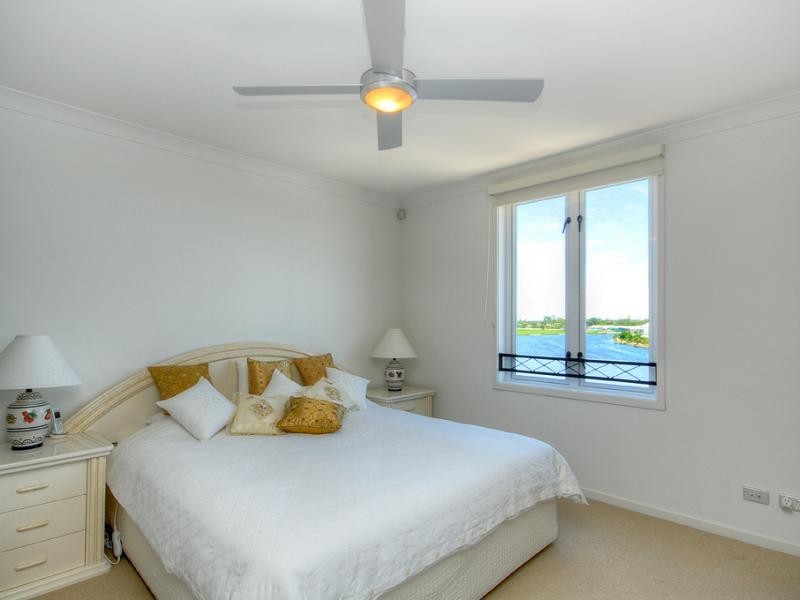 3030 Boulevard, Carrara QLD 4211