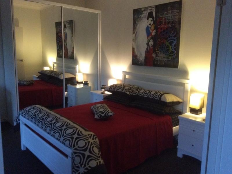 16 Surbiton Court, Carindale QLD 4152