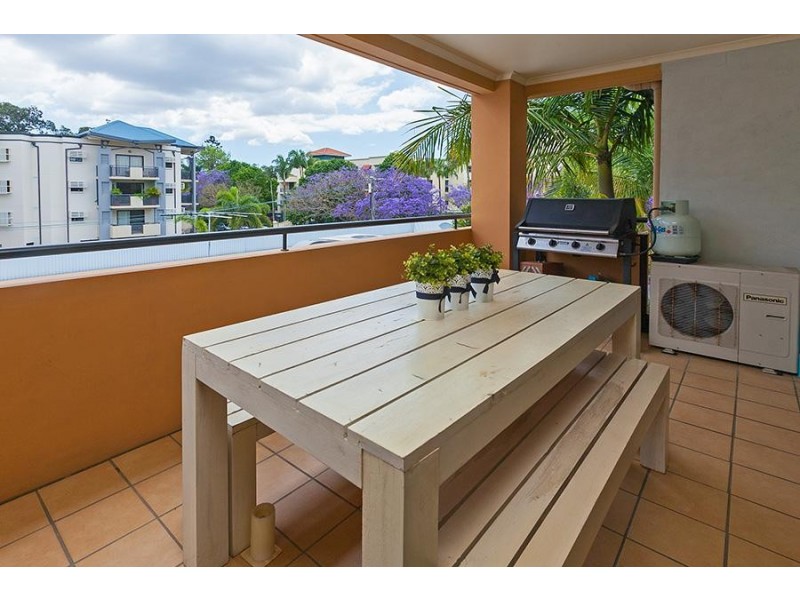 52 NEWSTEAD TERRACE, Newstead QLD 4006