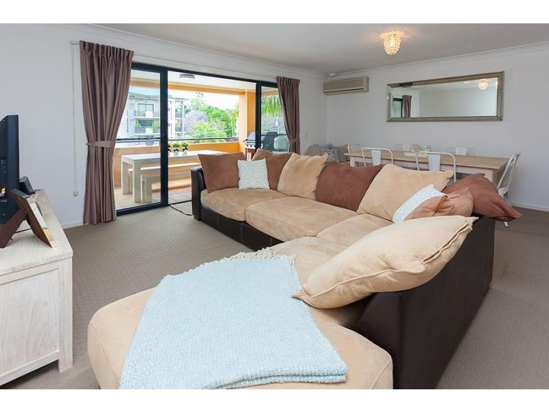 52 NEWSTEAD TERRACE, Newstead QLD 4006