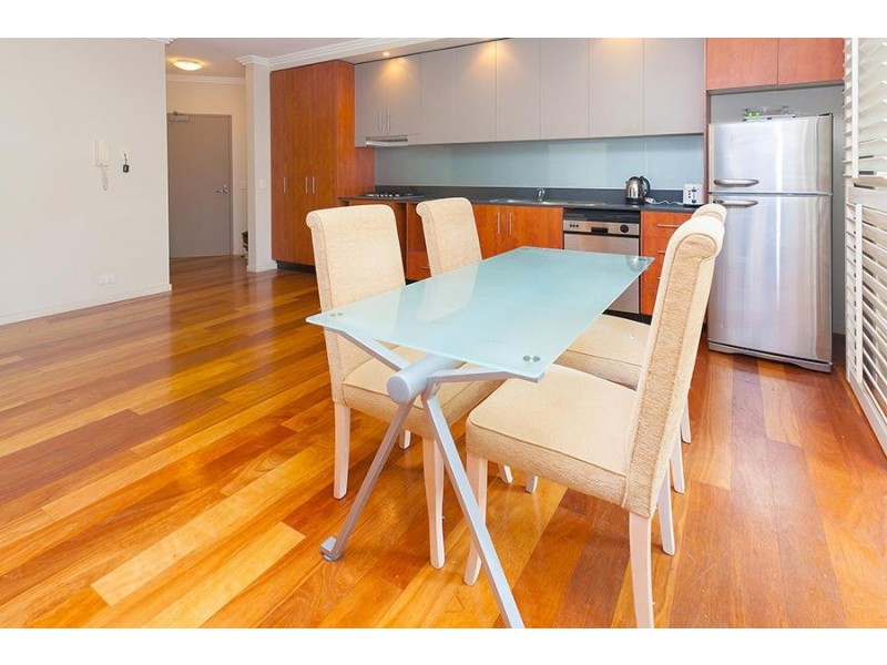 42 NEWSTEAD TERRACE, Newstead QLD 4006