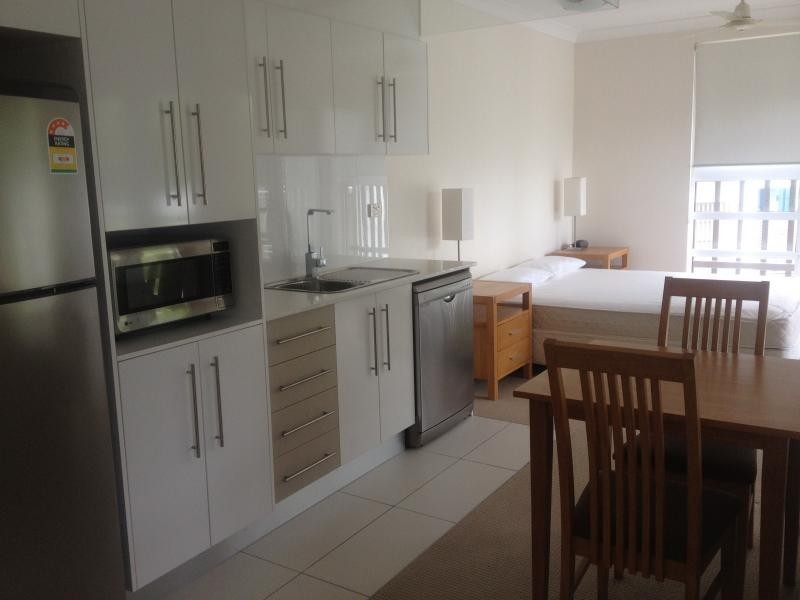 65 Manooka Drive, Cannonvale QLD 4802