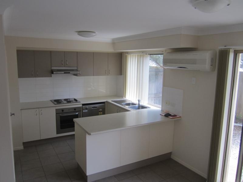 24 Johnston Street, Carina QLD 4152