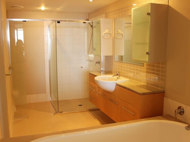 105 Scarborough Street, Southport QLD 4215