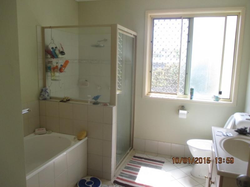 2 Stormbird Place, Carrara QLD 4211