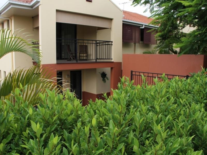 110 Scrub Rd, Carindale QLD 4152