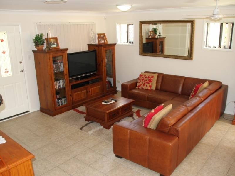 110 Scrub Rd, Carindale QLD 4152