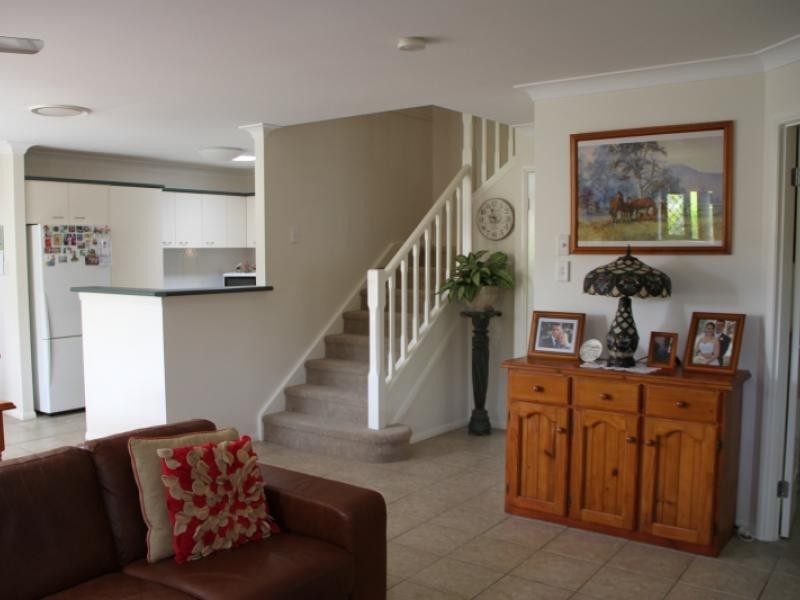 110 Scrub Rd, Carindale QLD 4152