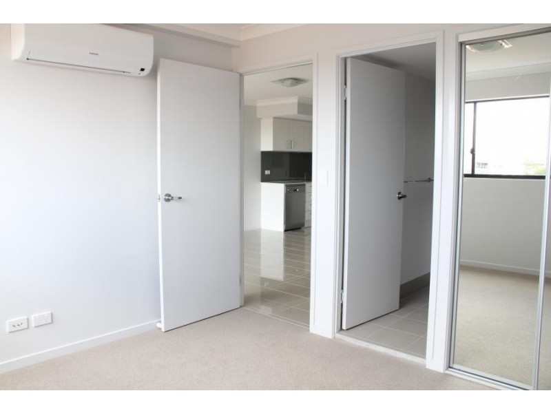 15 Norman Street, Wooloowin QLD 4030