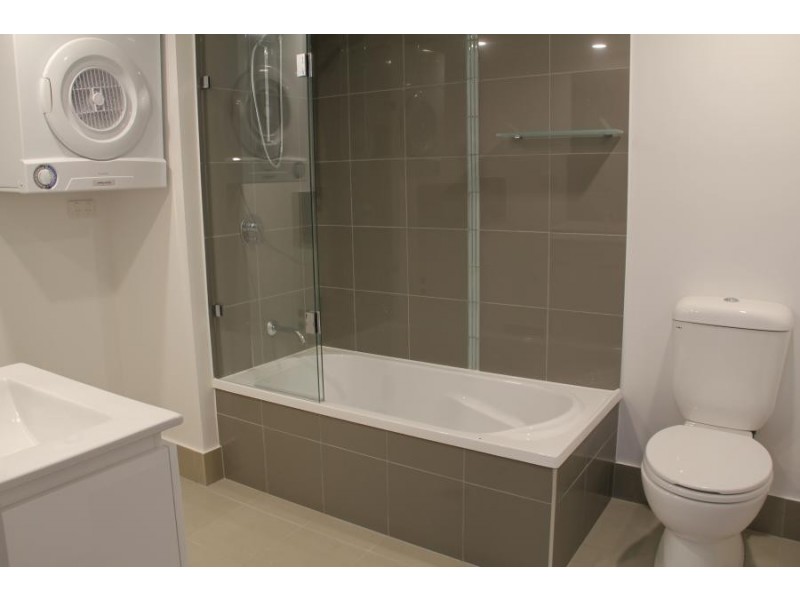 15 Norman Street, Wooloowin QLD 4030