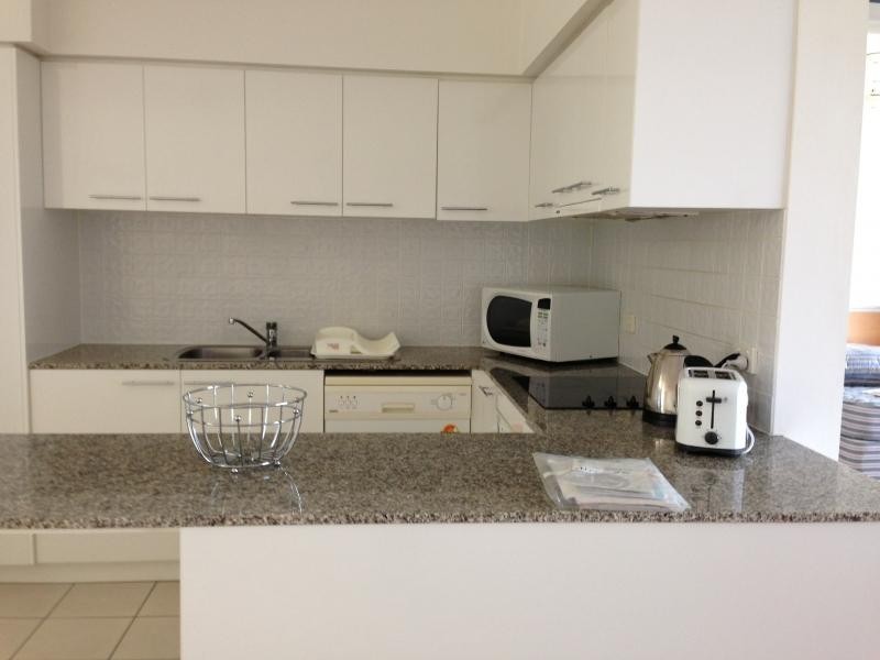 98 University Drive, Varsity Lakes QLD 4227