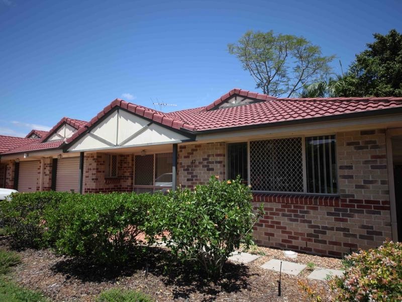 96 Formby St, Calamvale QLD 4116