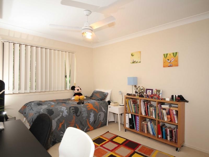 96 Formby St, Calamvale QLD 4116