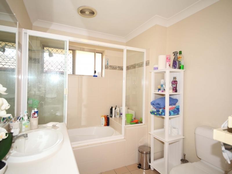 96 Formby St, Calamvale QLD 4116