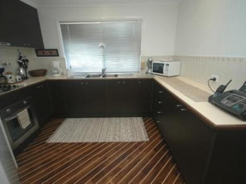 141 Cypress Street, Urangan QLD 4655