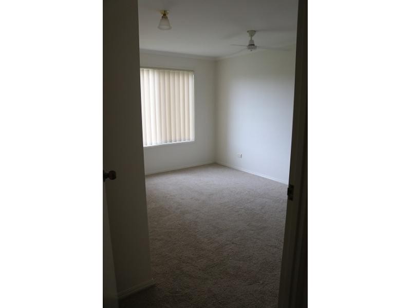 27 Wide Bay Drive, Eli Waters QLD 4655