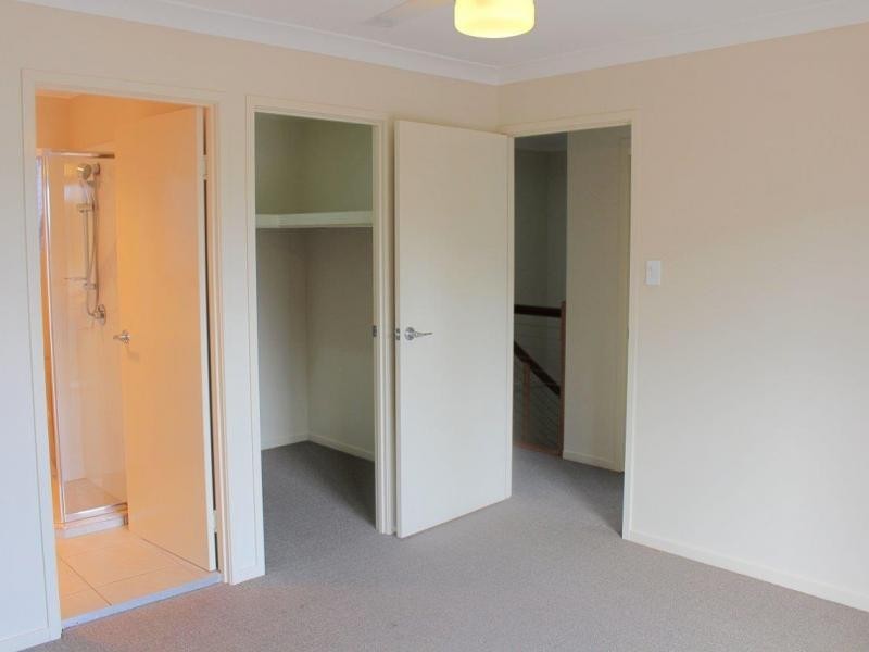 11 Tripcony Place, Wakerley QLD 4154