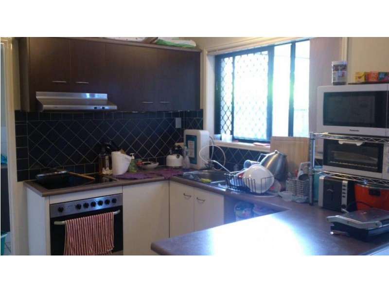 7 Nev Close, Wishart QLD 4122