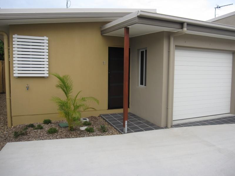 138 Cypress Street, Urangan QLD 4655