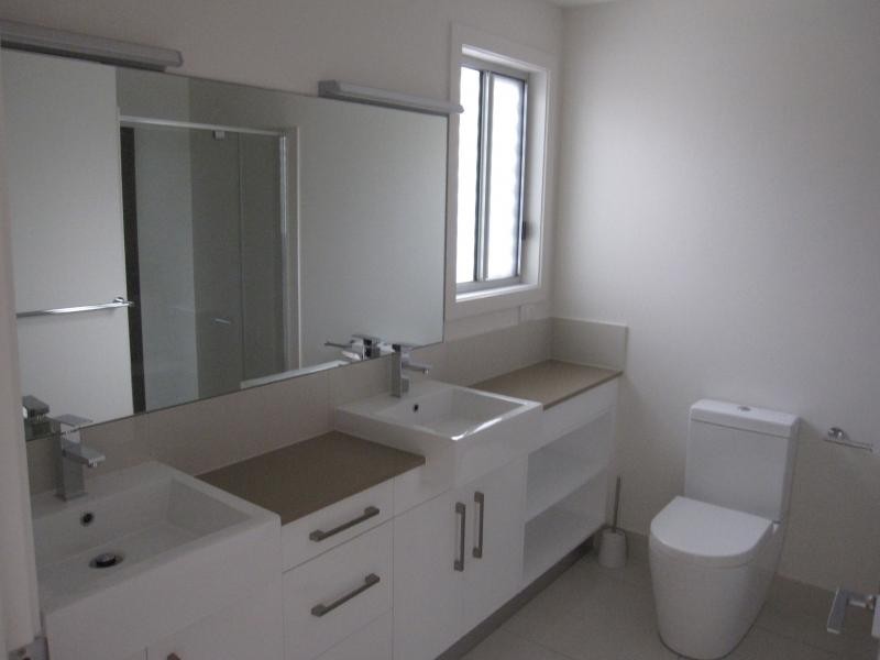 138 Cypress Street, Urangan QLD 4655