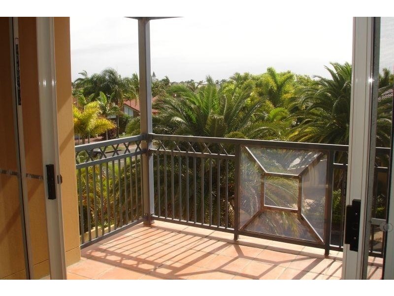 88-98 Limetree Pde, Runaway Bay QLD 4216