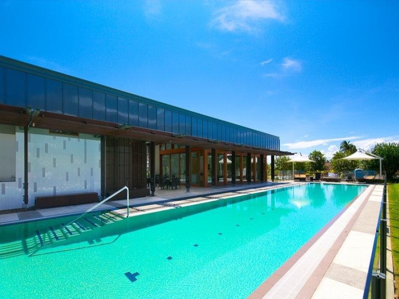 17/323 BBayview Street, Runaway Bay QLD 4216