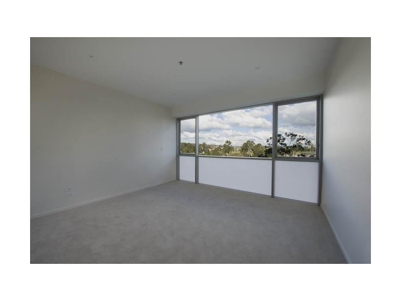 205 King Arthur Terrace, Tennyson QLD 4105