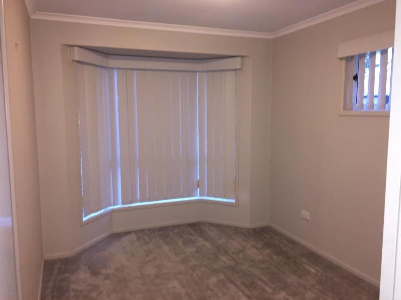 30 Meadowlands Rd, Carindale QLD 4152
