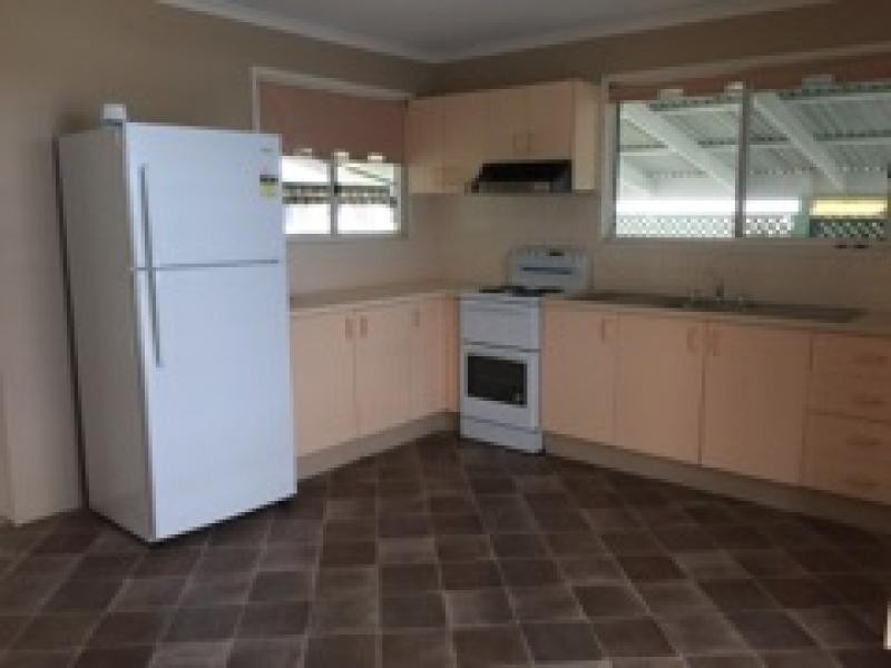 530 pineridge rd, Coombabah QLD 4216