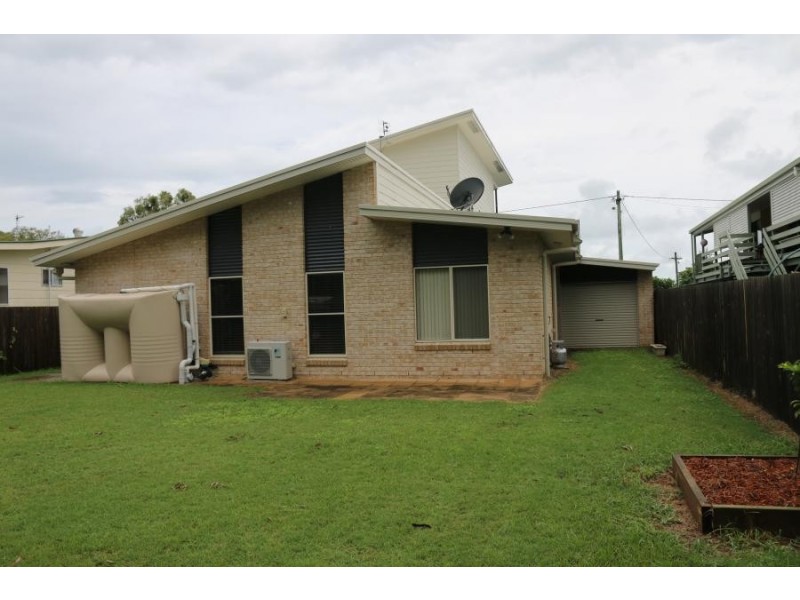 21 Flinders Street, Point Vernon QLD 4655