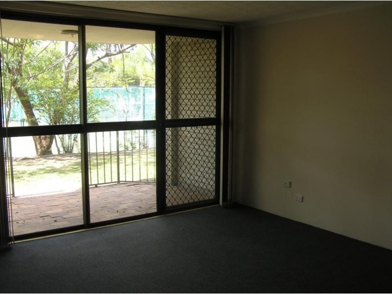 40 Murev Way, Carrara QLD 4211